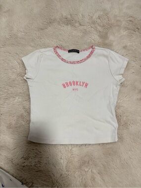 Brandy Melville White Tee with Pink Cheetah Brooklyn Logo
